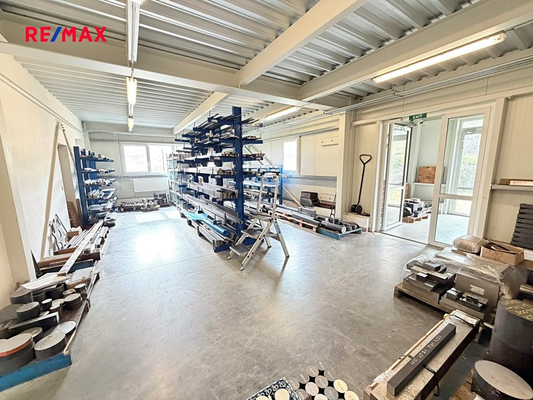 Pronájem výrobní haly, prostoru 610 m² - foto 6