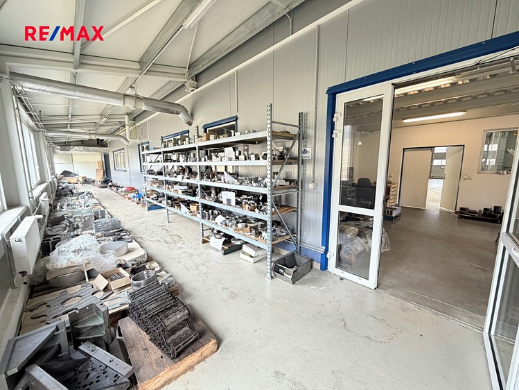 Pronájem výrobní haly, prostoru 610 m² - foto 8