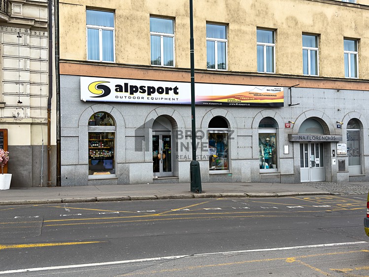 Pronájem obchodního prostoru 124 m² - foto 1