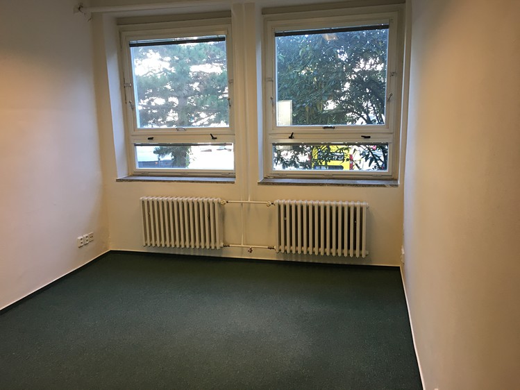Pronájem kanceláře 27 m² - foto 4