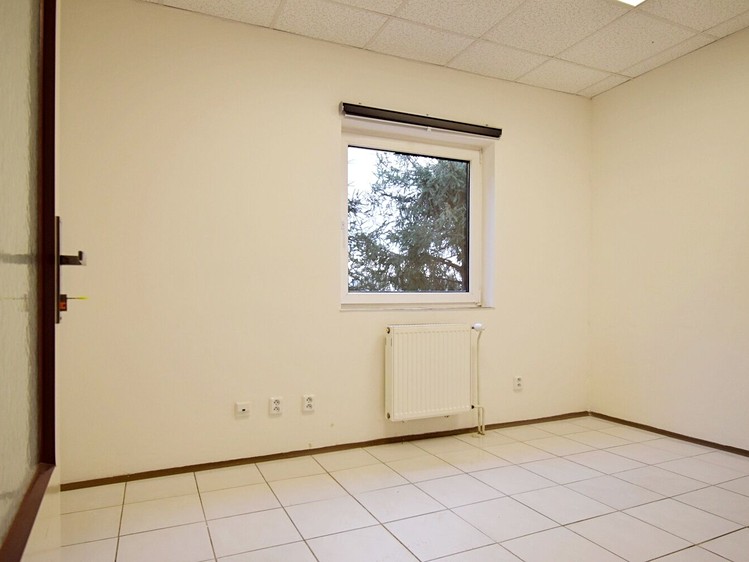 Pronájem kanceláře 44 m² - foto 2