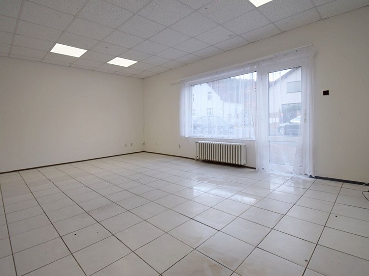 Pronájem kanceláře 44 m² - foto 5