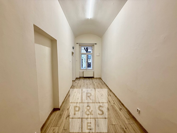Pronájem kanceláře 82 m² - foto 7