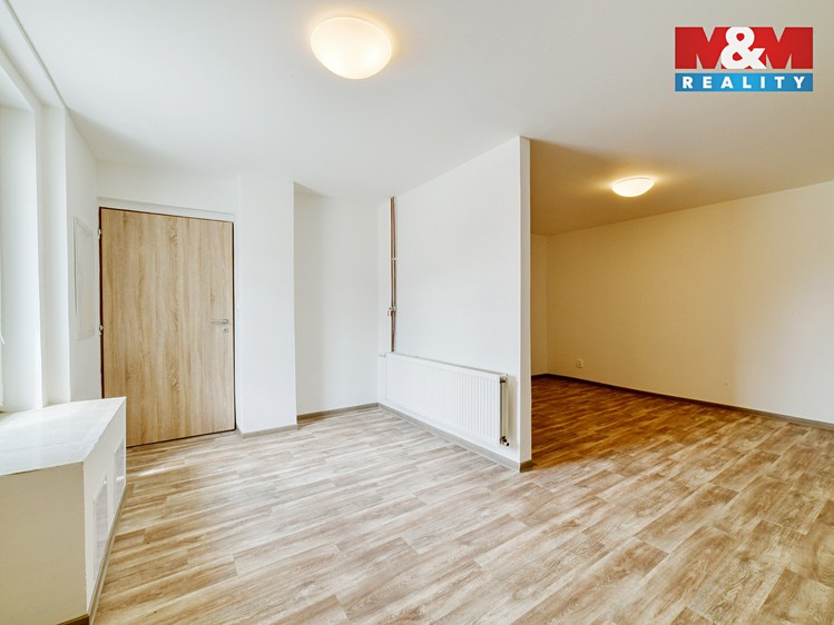 Pronájem obchodního prostoru 175 m² - foto 3