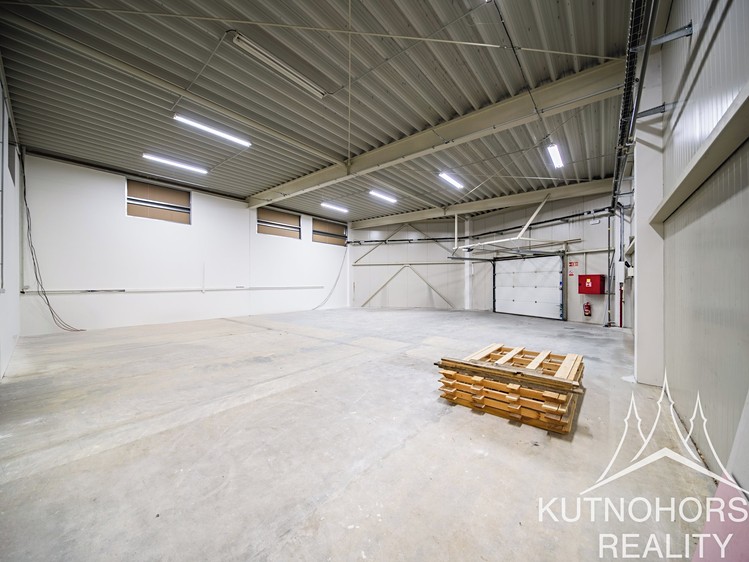 Pronájem výrobní haly, prostoru 541 m² - foto 3