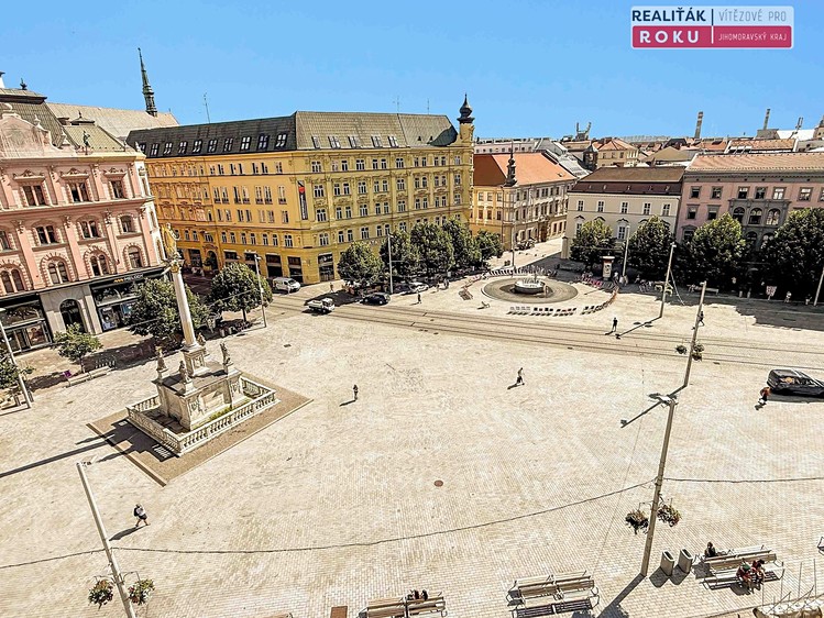 Pronájem kanceláře 584 m² - foto 5