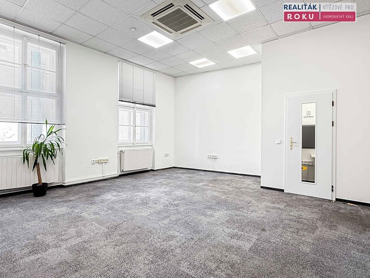 Pronájem kanceláře 257 m² - foto 6
