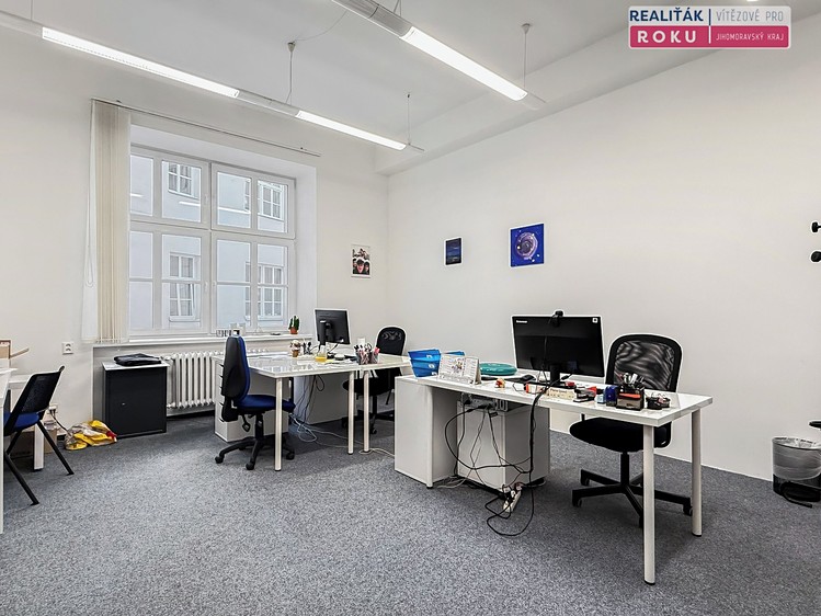 Pronájem kanceláře 50 m² - foto 8