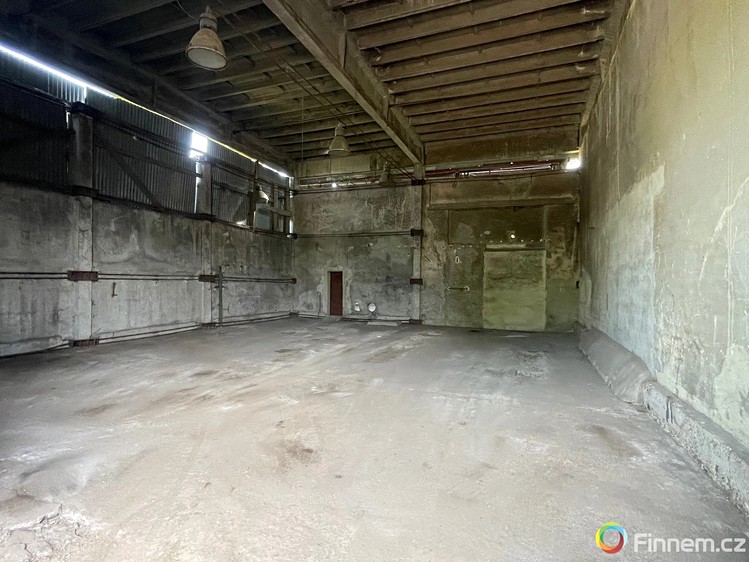Pronájem skladového prostoru 305 m² - foto 2