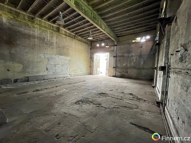 Pronájem skladového prostoru 305 m² - foto 3