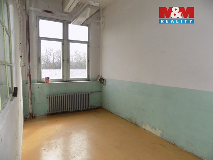 Pronájem výrobní haly, prostoru 260 m² - foto 6
