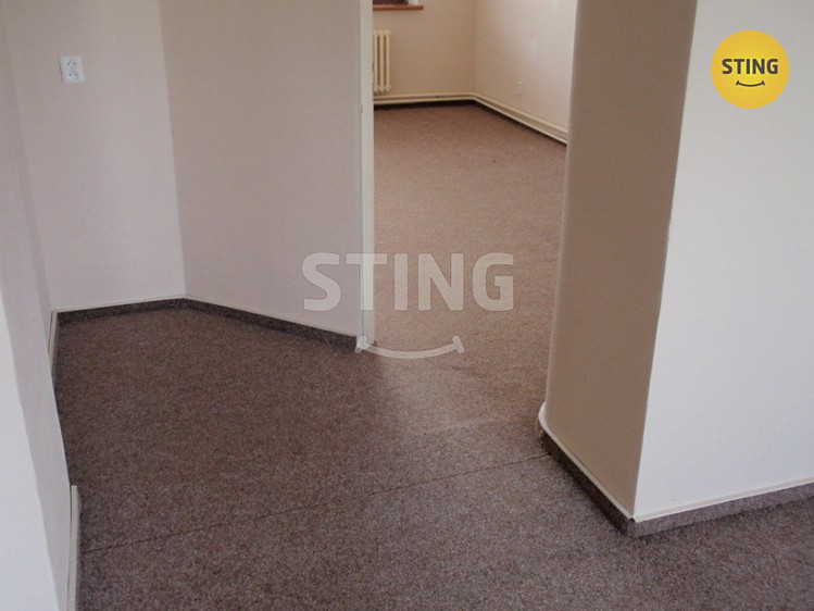 Pronájem kanceláře 38 m² - foto 3