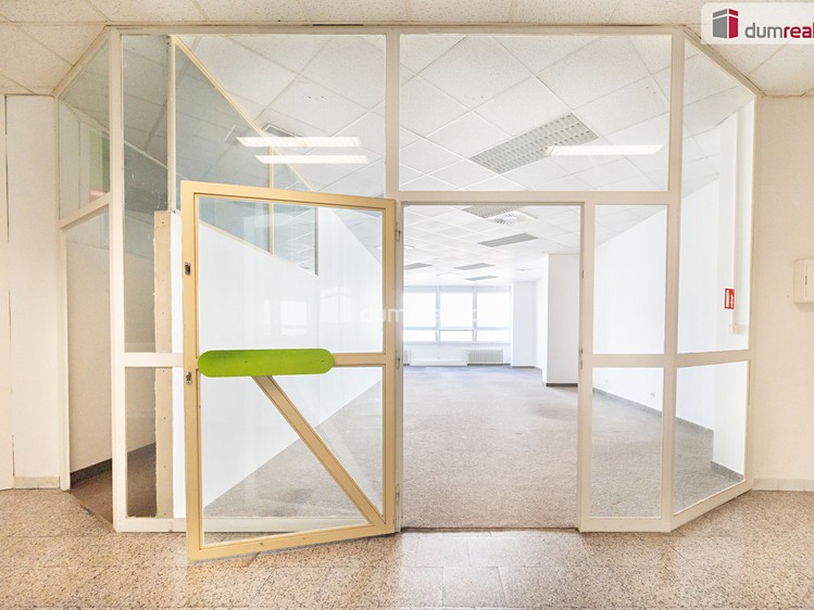 Pronájem obchodního prostoru 62 m² - foto 3