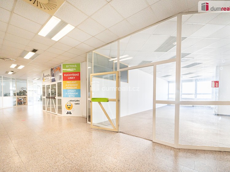 Pronájem obchodního prostoru 62 m² - foto 5