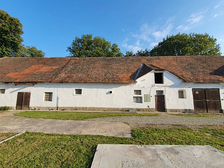 Pronájem skladového prostoru 185 m² - foto 1