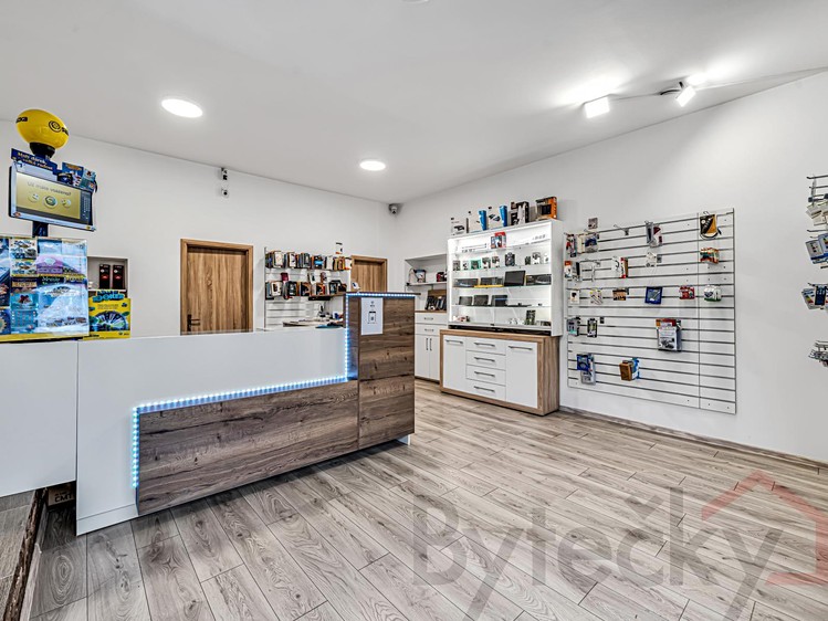Pronájem kanceláře 96 m² - foto 2