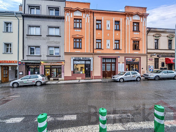 Pronájem kanceláře 96 m² - foto 1
