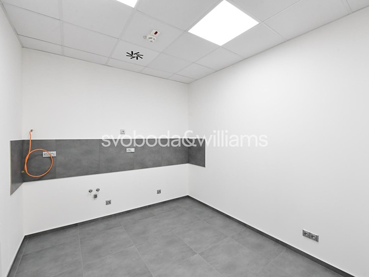 Pronájem kanceláře 199 m² - foto 6