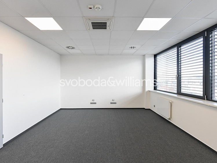 Pronájem kanceláře 199 m² - foto 5