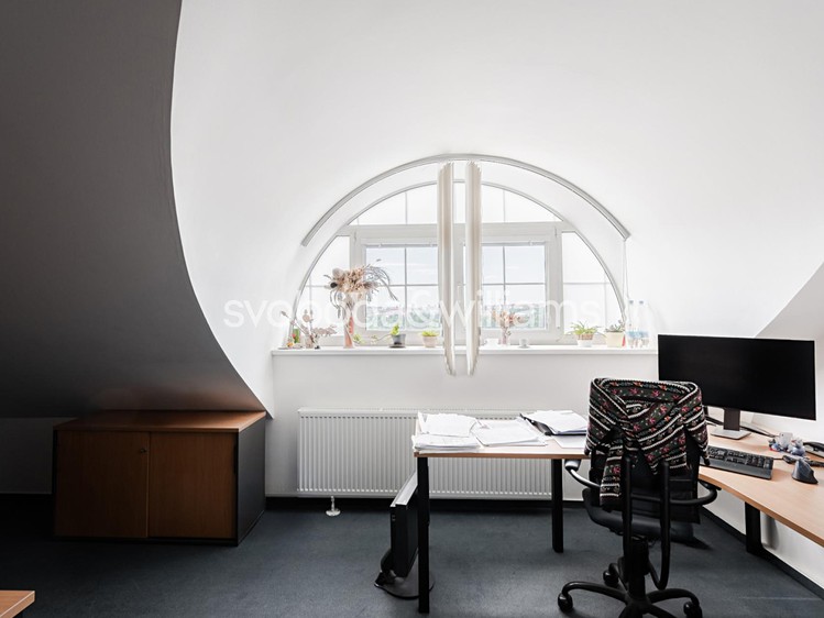 Pronájem kanceláře 371 m² - foto 4