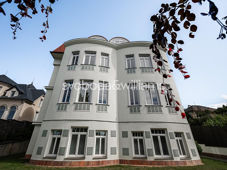 Pronájem kanceláře 371 m² - foto 3