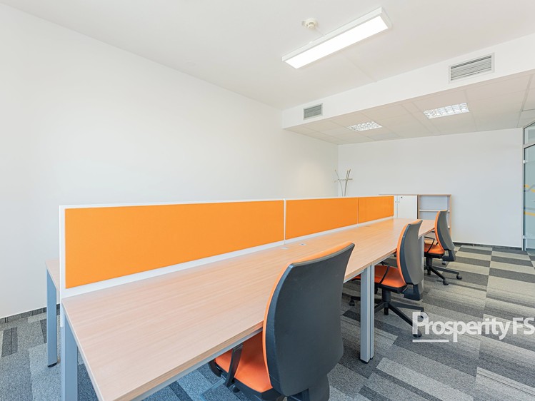 Pronájem kanceláře 28 m² - foto 4