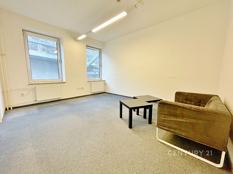 Pronájem kanceláře 17 m² - foto 8