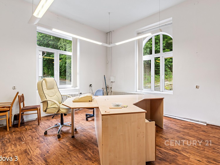 Pronájem kanceláře 635 m² - foto 4