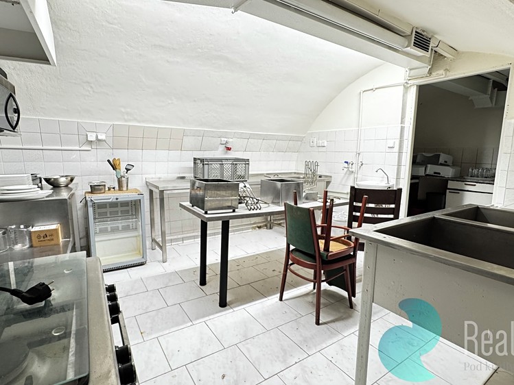 Pronájem restaurace 200 m² - foto 8