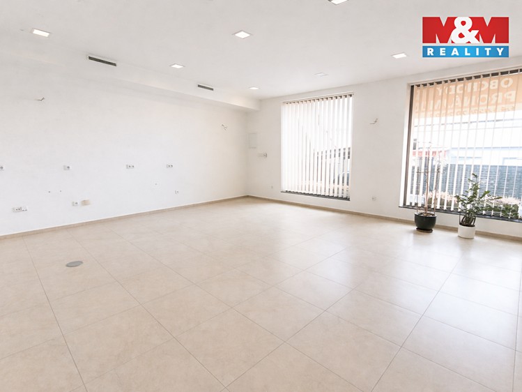 Pronájem obchodního prostoru 38 m² - foto 4
