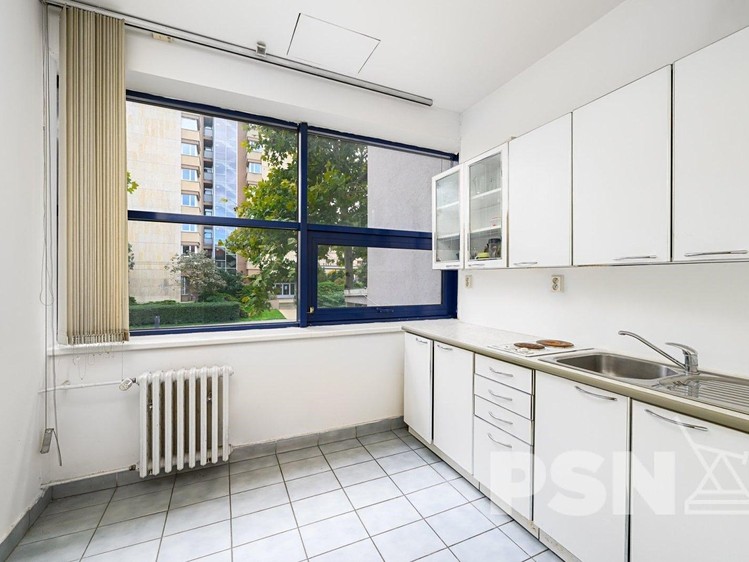 Pronájem kanceláře 35 m² - foto 5