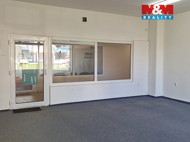 Pronájem obchodního prostoru 44 m² - foto 3