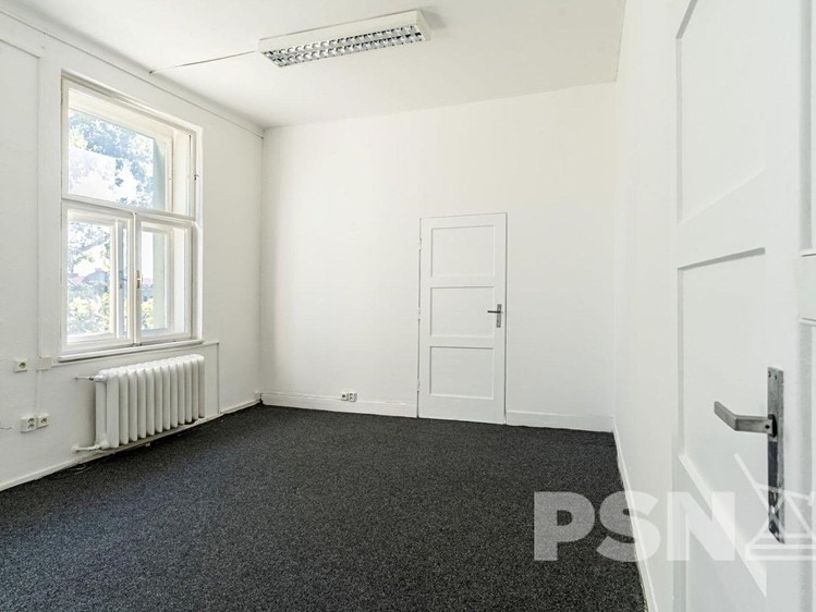 Pronájem kanceláře 20 m² - foto 4