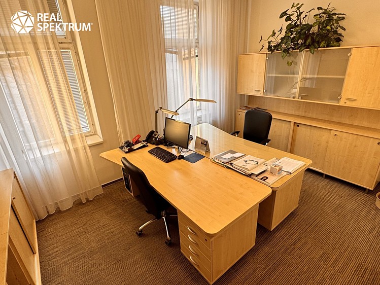 Pronájem kanceláře 308 m² - foto 6