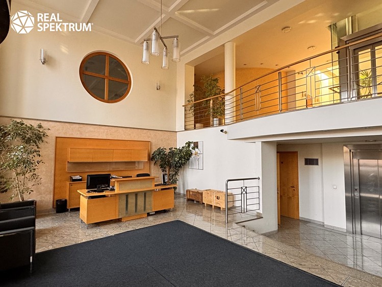 Pronájem kanceláře 360 m² - foto 3