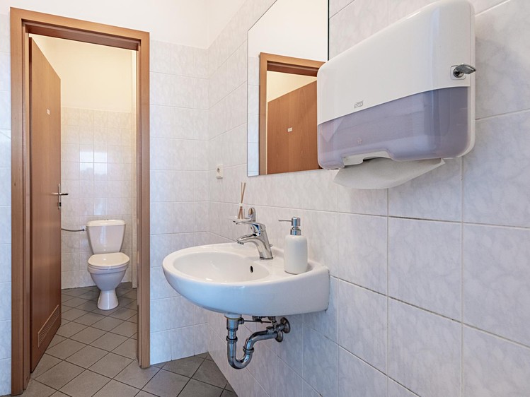 Pronájem kanceláře 51 m² - foto 5