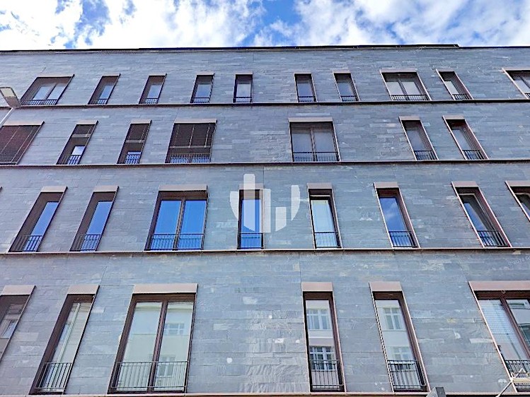 Pronájem kanceláře 319 m² - foto 1