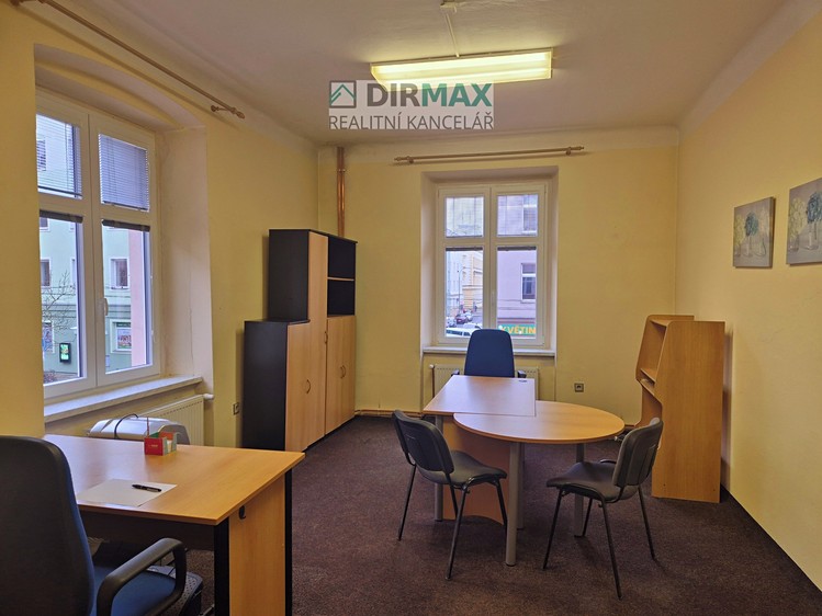 Pronájem kanceláře 37 m² - foto 1