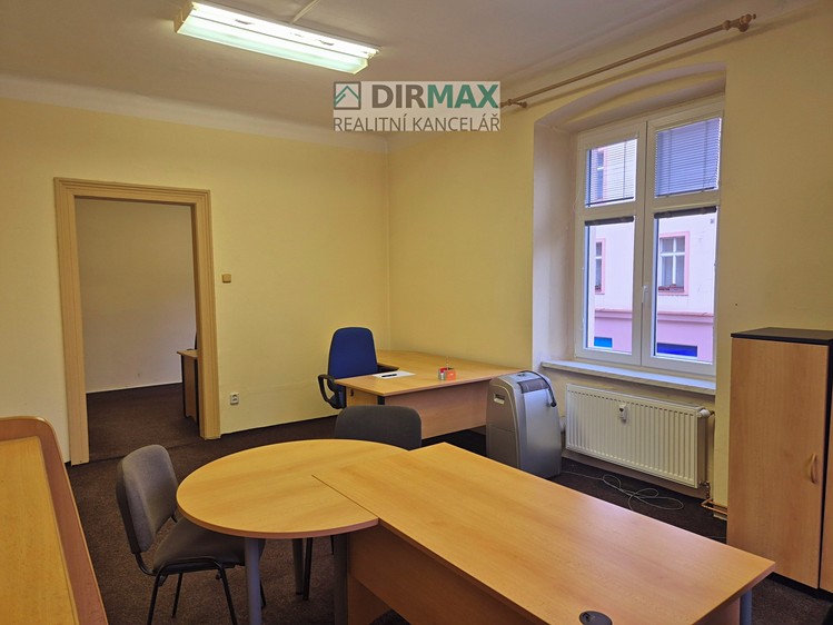 Pronájem kanceláře 37 m² - foto 4