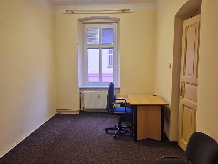 Pronájem kanceláře 37 m² - foto 6