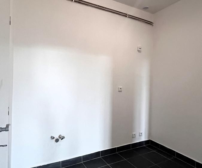 Pronájem obchodního prostoru 35 m² - foto 2