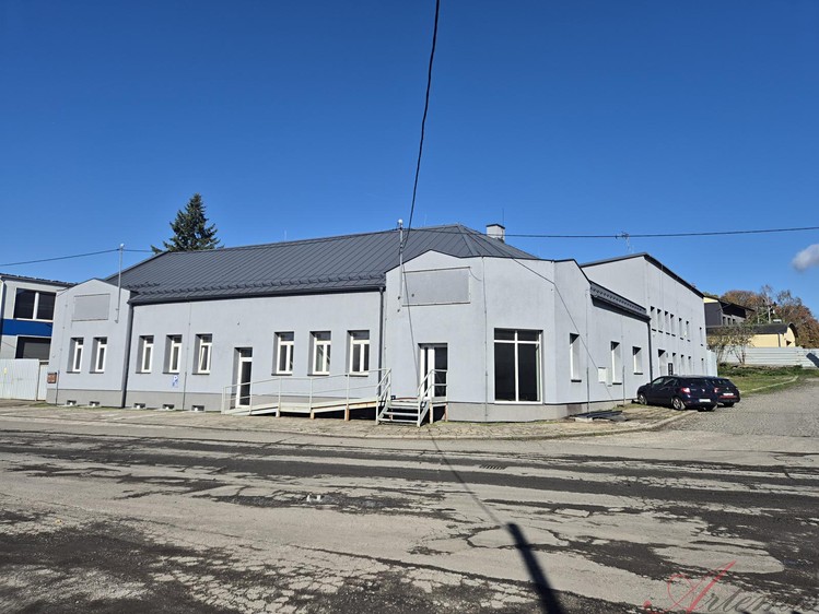 Pronájem obchodního prostoru 35 m² - foto 1