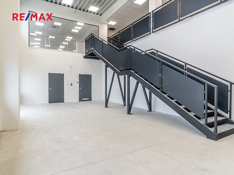 Pronájem obchodního prostoru 289 m² - foto 5
