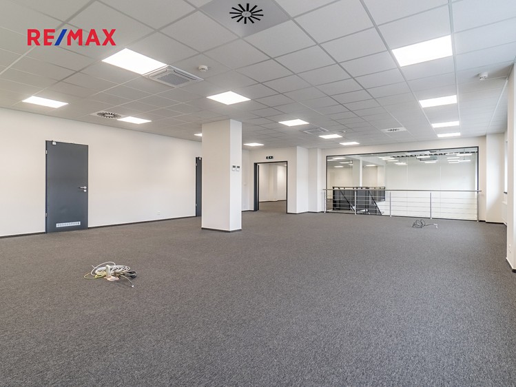 Pronájem obchodního prostoru 289 m² - foto 7