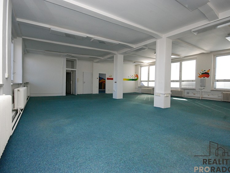 Pronájem obchodního prostoru 150 m² - foto 2
