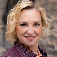 Katarina Wojtusiak, MRICS