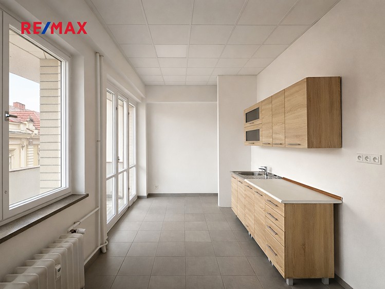Pronájem kanceláře 66 m² - foto 5