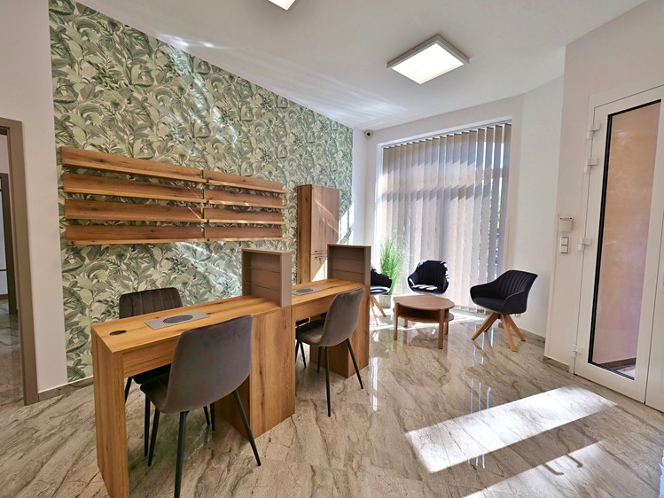 Pronájem obchodního prostoru 101 m² - foto 2