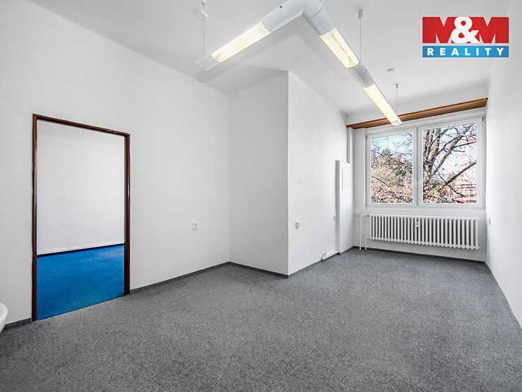 Pronájem kanceláře 211 m² - foto 8