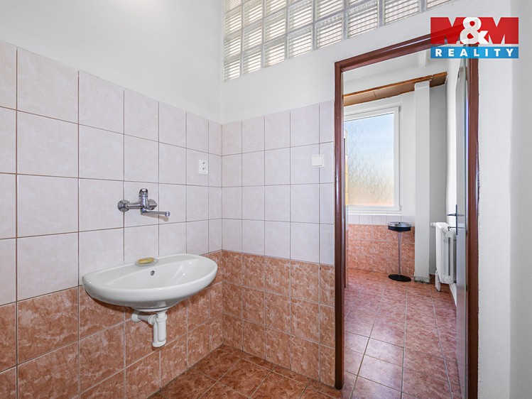 Pronájem kanceláře 211 m² - foto 7